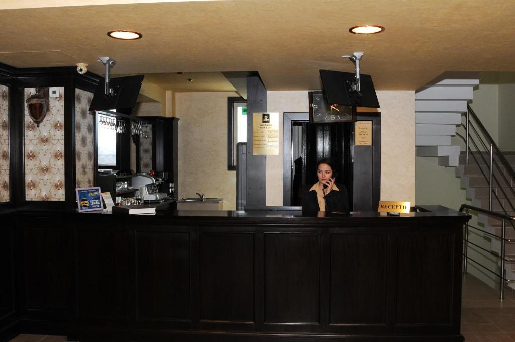 Hotel Zimbru 이아시 외부 사진